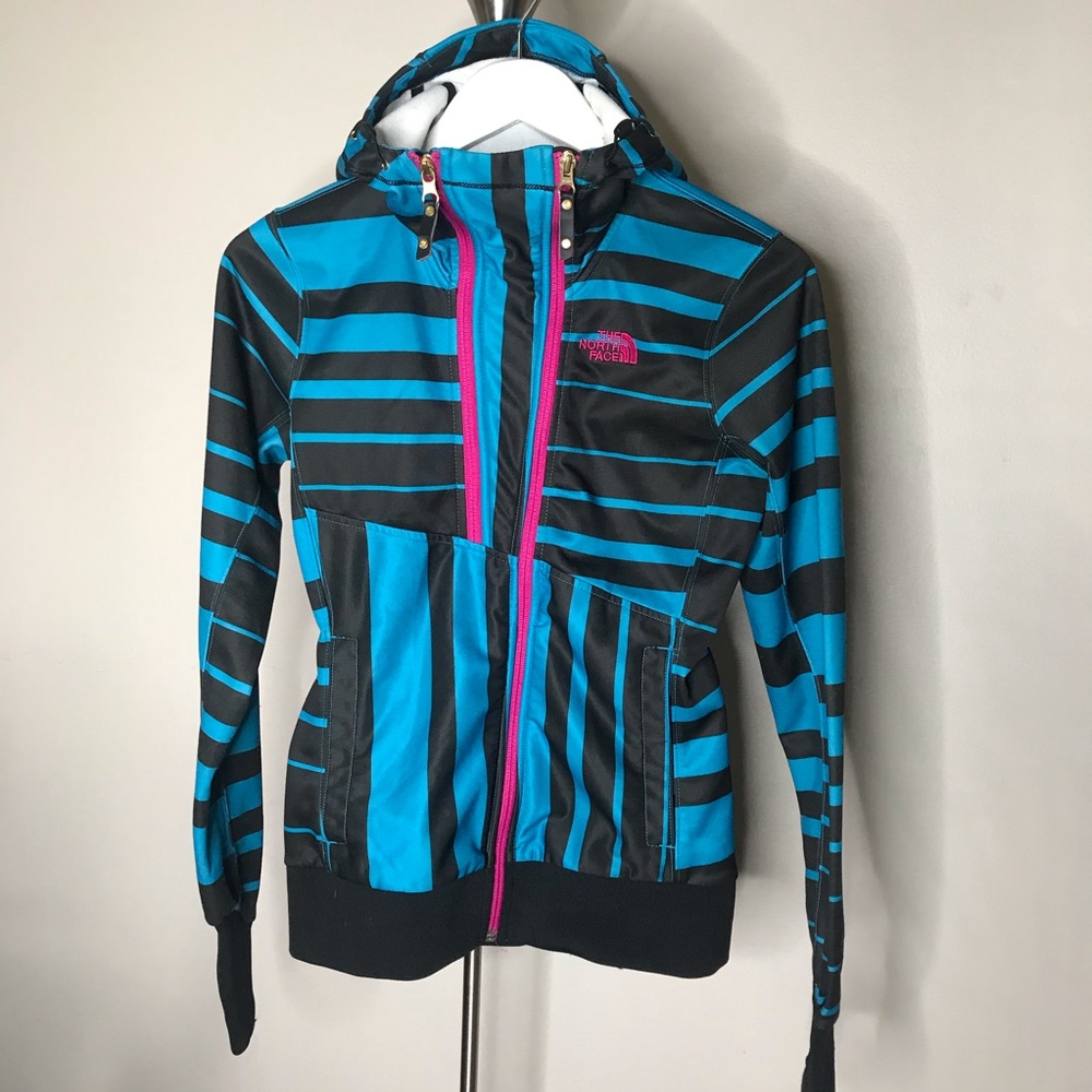 North face sweater